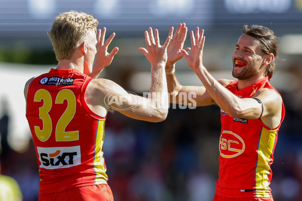 AFL 2024 Round 23 - Gold Coast v Melbourne - A-53070129