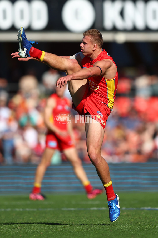 AFL 2024 Round 23 - Gold Coast v Melbourne - A-53072474