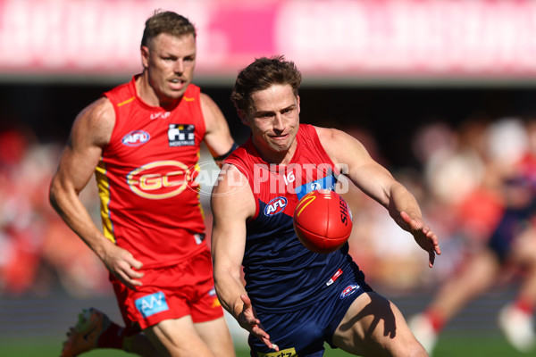 AFL 2024 Round 23 - Gold Coast v Melbourne - A-53072697