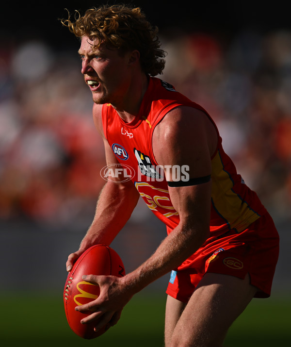 AFL 2024 Round 23 - Gold Coast v Melbourne - A-53075062