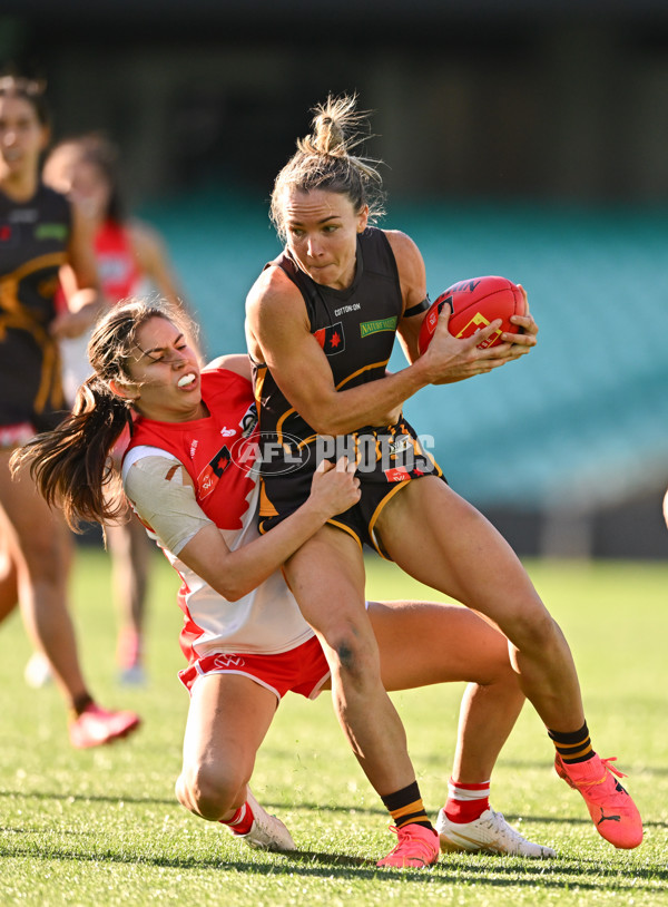 AFLW 2024 Practice Match - Sydney v Hawthorn - A-53075738