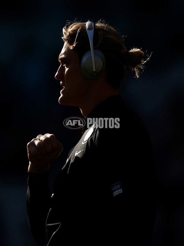 AFL 2024 Round 23 - Collingwood v Brisbane - A-53075761