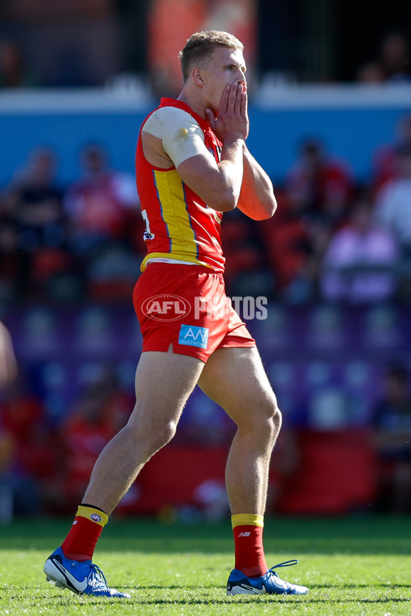 AFL 2024 Round 23 - Gold Coast v Melbourne - A-53078234