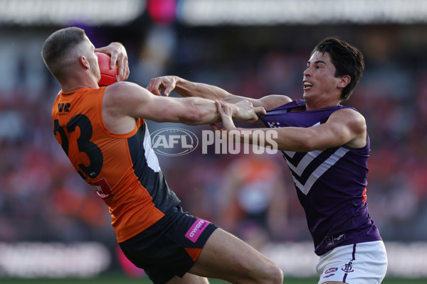 AFL 2024 Round 23 - GWS v Fremantle - A-53078318