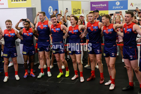 AFL 2024 Round 23 - Gold Coast v Melbourne - A-53078687