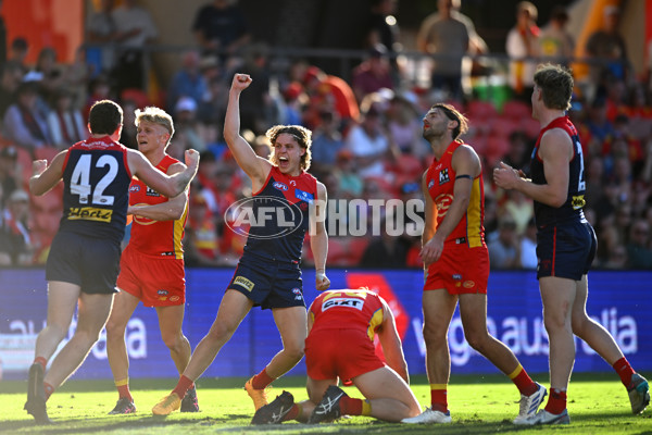 AFL 2024 Round 23 - Gold Coast v Melbourne - A-53083387