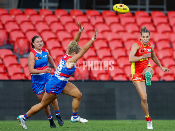 AFLW 2024 Practice Match - Gold Coast v Western Bulldogs - A-53083427