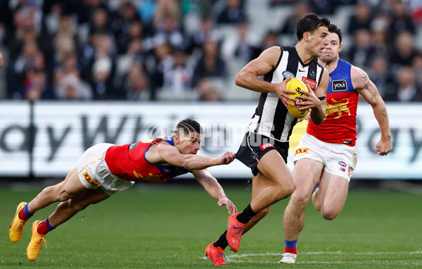 AFL 2024 Round 23 - Collingwood v Brisbane - A-53083907