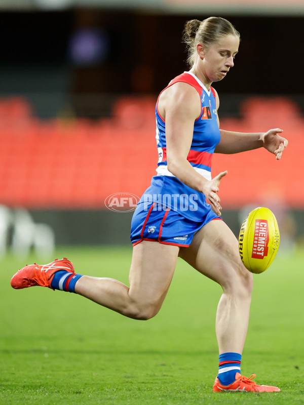 AFLW 2024 Practice Match - Gold Coast v Western Bulldogs - A-53085966