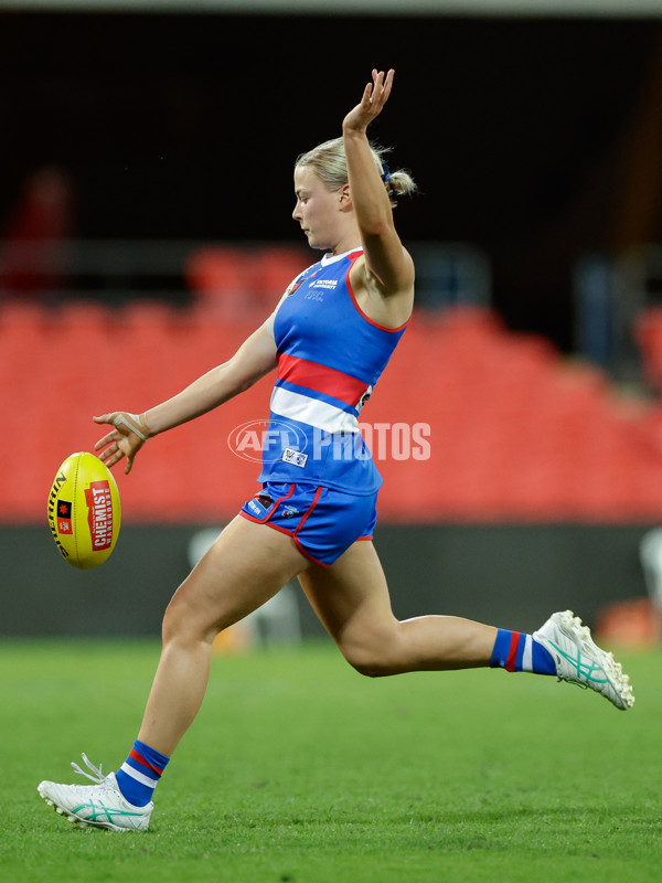 AFLW 2024 Practice Match - Gold Coast v Western Bulldogs - A-53088509