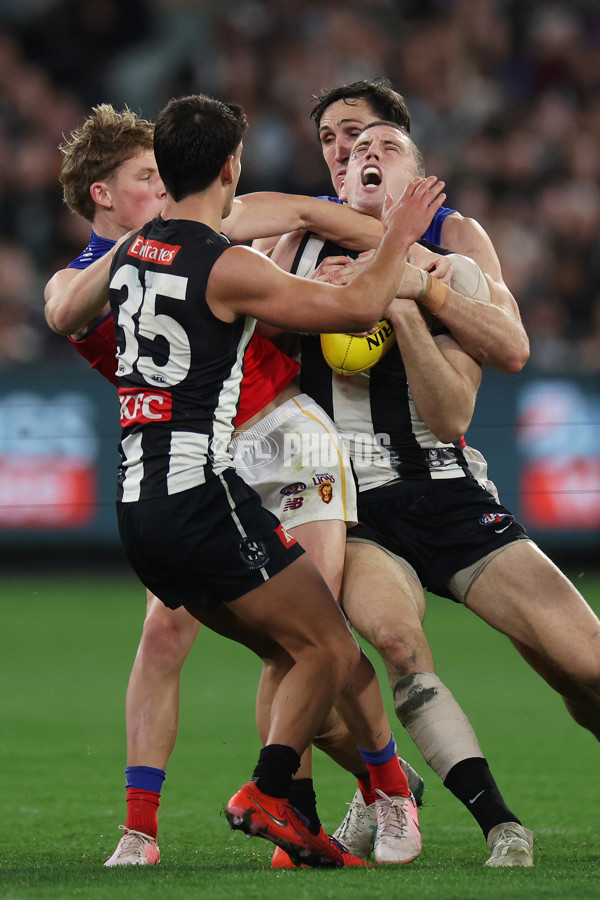 AFL 2024 Round 23 - Collingwood v Brisbane - A-53098901
