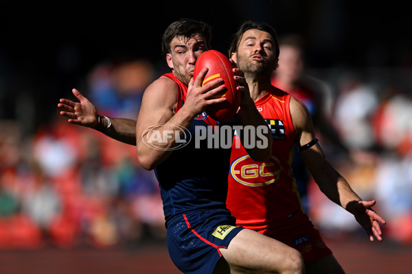 AFL 2024 Round 23 - Gold Coast v Melbourne - A-53100945