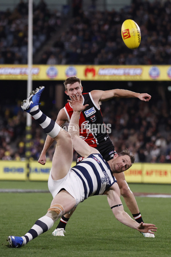 AFL 2024 Round 23 - St Kilda v Geelong - A-53101899