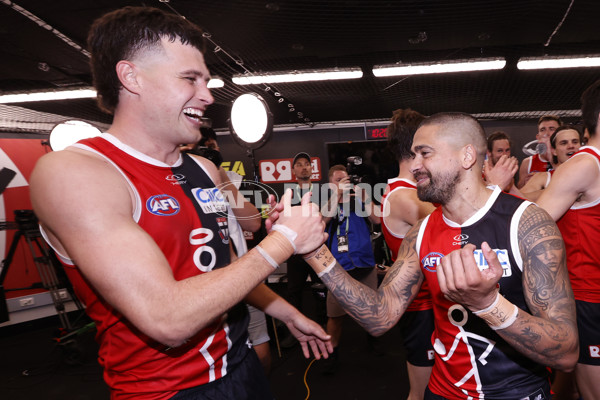 AFL 2024 Round 23 - St Kilda v Geelong - A-53106289