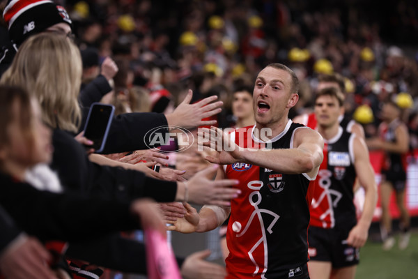 AFL 2024 Round 23 - St Kilda v Geelong - A-53107169