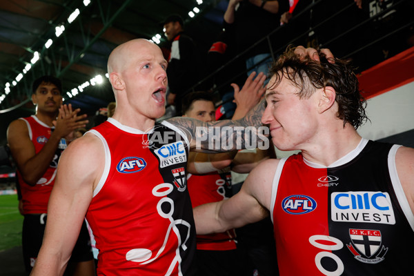 AFL 2024 Round 23 - St Kilda v Geelong - A-53107183