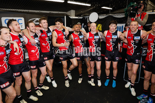 AFL 2024 Round 23 - St Kilda v Geelong - A-53107186