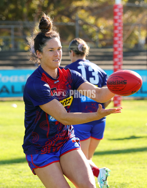 AFLW 2024 Practice Match - Port Adelaide v Melbourne - A-53111300