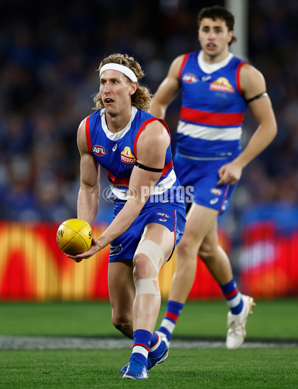 AFL 2024 Round 23 - Western Bulldogs v North Melbourne - A-53117445