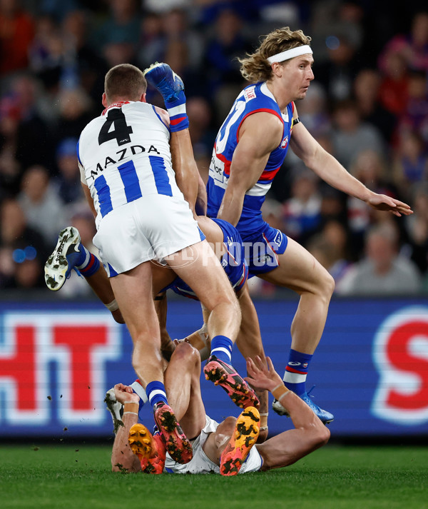 AFL 2024 Round 23 - Western Bulldogs v North Melbourne - A-53117488