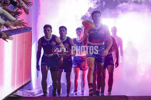 AFL 2024 Round 23 - Western Bulldogs v North Melbourne - A-53122430