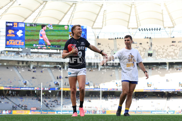AFL 2024 Round 23 - West Coast v Carlton - A-53127795