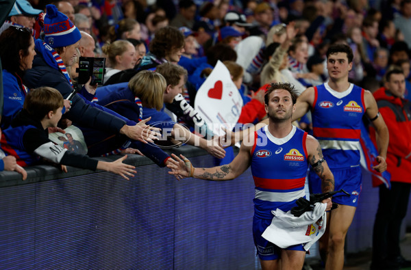 AFL 2024 Round 23 - Western Bulldogs v North Melbourne - A-53132399