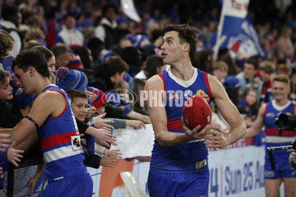 AFL 2024 Round 23 - Western Bulldogs v North Melbourne - A-53133219