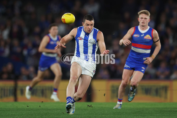 AFL 2024 Round 23 - Western Bulldogs v North Melbourne - A-53134800