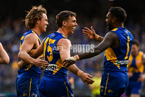 AFL 2024 Round 23 - West Coast v Carlton - A-53145568