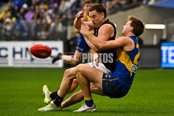 AFL 2024 Round 23 - West Coast v Carlton - A-53148792