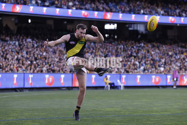 AFL 2024 Round 23 - Hawthorn v Richmond - A-53153614