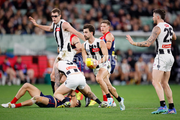 AFL 2024 Round 24 - Melbourne v Collingwood - A-53328869