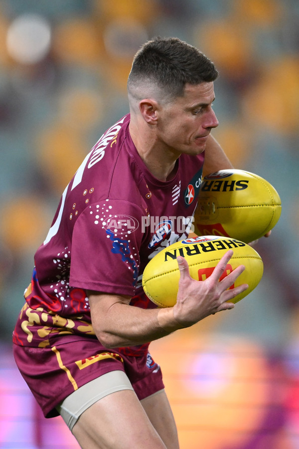 AFL 2024 Round 24 - Brisbane v Essendon - A-53358548