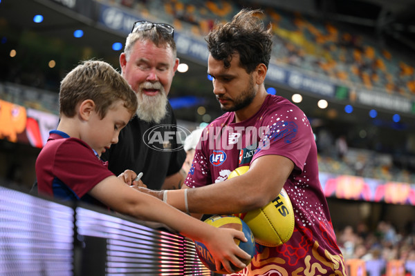 AFL 2024 Round 24 - Brisbane v Essendon - A-53358561
