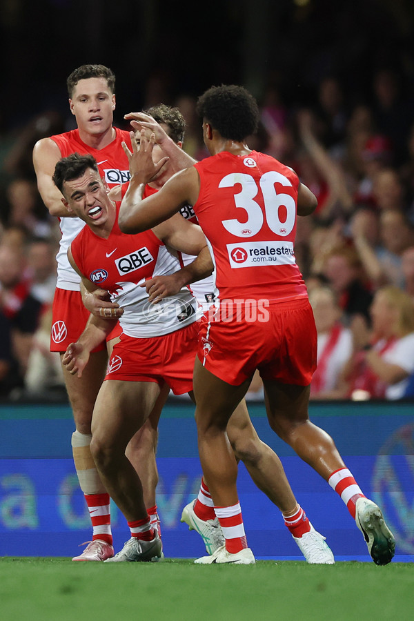 AFL 2024 Round 24 - Sydney v Adelaide - A-53367748