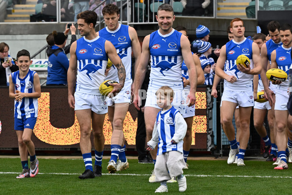 AFL 2024 Round 24 - Hawthorn v North Melbourne - A-53369943