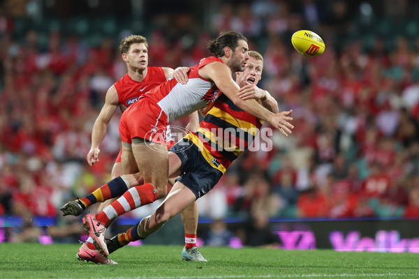 AFL 2024 Round 24 - Sydney v Adelaide - A-53373513