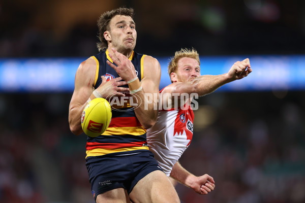 AFL 2024 Round 24 - Sydney v Adelaide - A-53376616