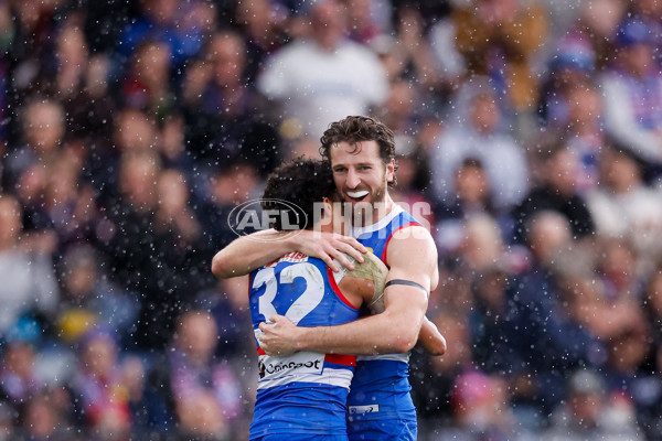 AFL 2024 Round 24 - Western Bulldogs v GWS - A-53389641