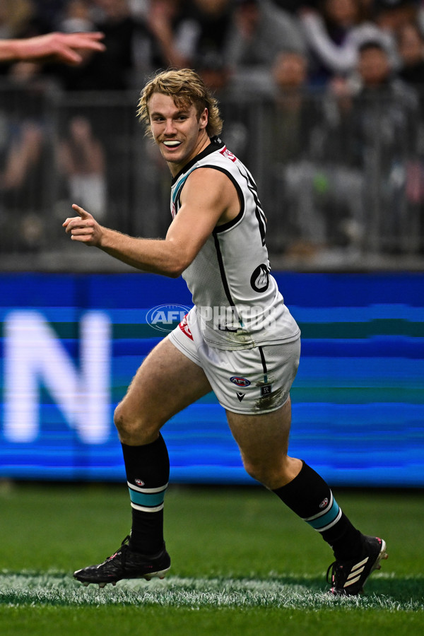 AFL 2024 Round 24 - Fremantle v Port Adelaide - A-53408221