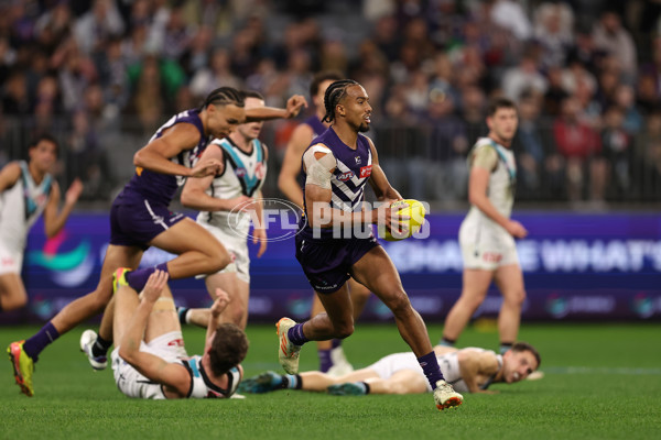 AFL 2024 Round 24 - Fremantle v Port Adelaide - A-53410649