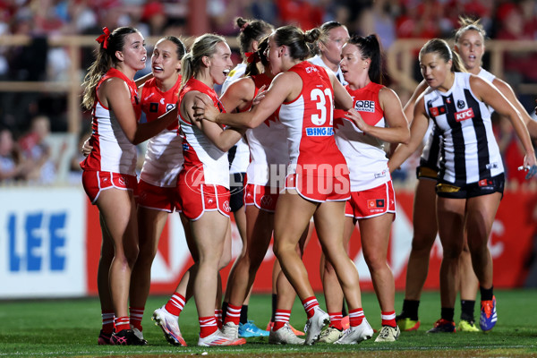 AFLW 2024 Round 01 - Sydney v Collingwood - A-53544685