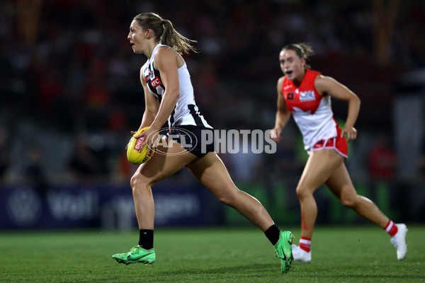 AFLW 2024 Round 01 - Sydney v Collingwood - A-53544691