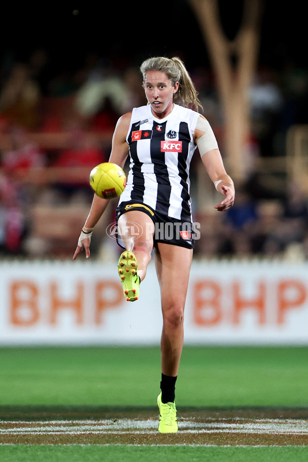 AFLW 2024 Round 01 - Sydney v Collingwood - A-53544697