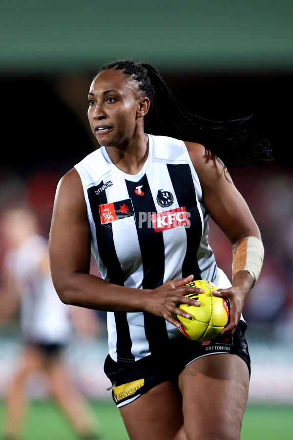 AFLW 2024 Round 01 - Sydney v Collingwood - A-53544730