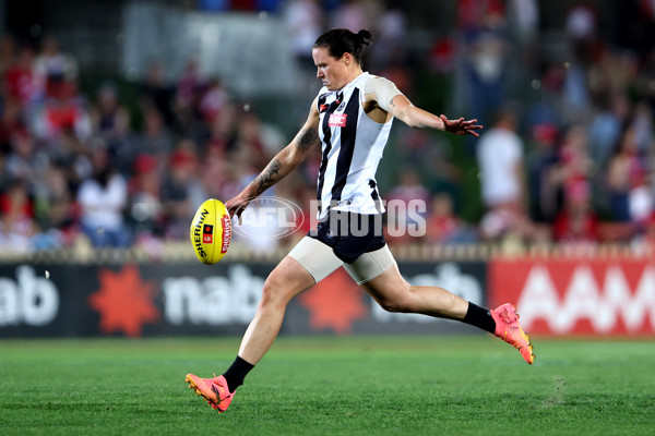 AFLW 2024 Round 01 - Sydney v Collingwood - A-53544735