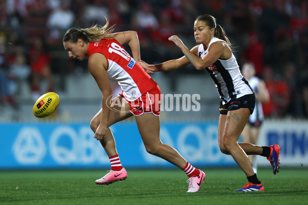 AFLW 2024 Round 01 - Sydney v Collingwood - A-53544738