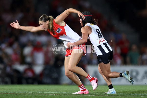 AFLW 2024 Round 01 - Sydney v Collingwood - A-53544742