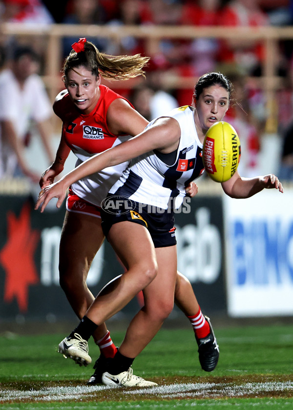 AFLW 2024 Round 01 - Sydney v Collingwood - A-53544753